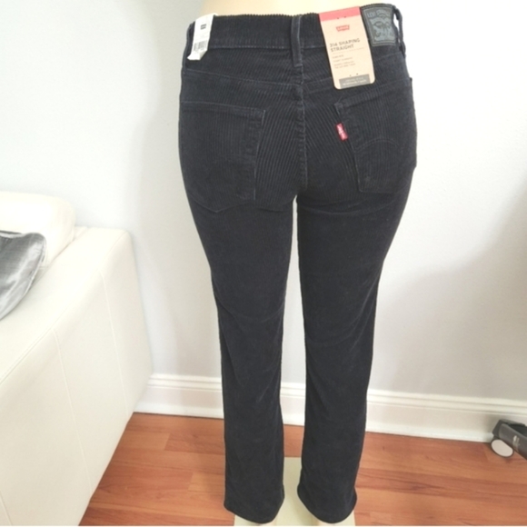 Levi's Denim - New with tags Levi's size 4 or 27